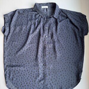 Black Cap sleeved blouse